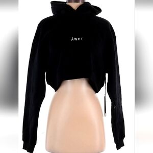 NWT‎ Awet cropped hoodie Small